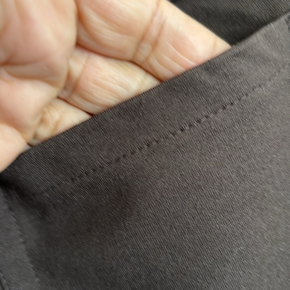 EUC INC Stetchy thick casual pants with gold accent, excellent quality! - Picture 5 of 13